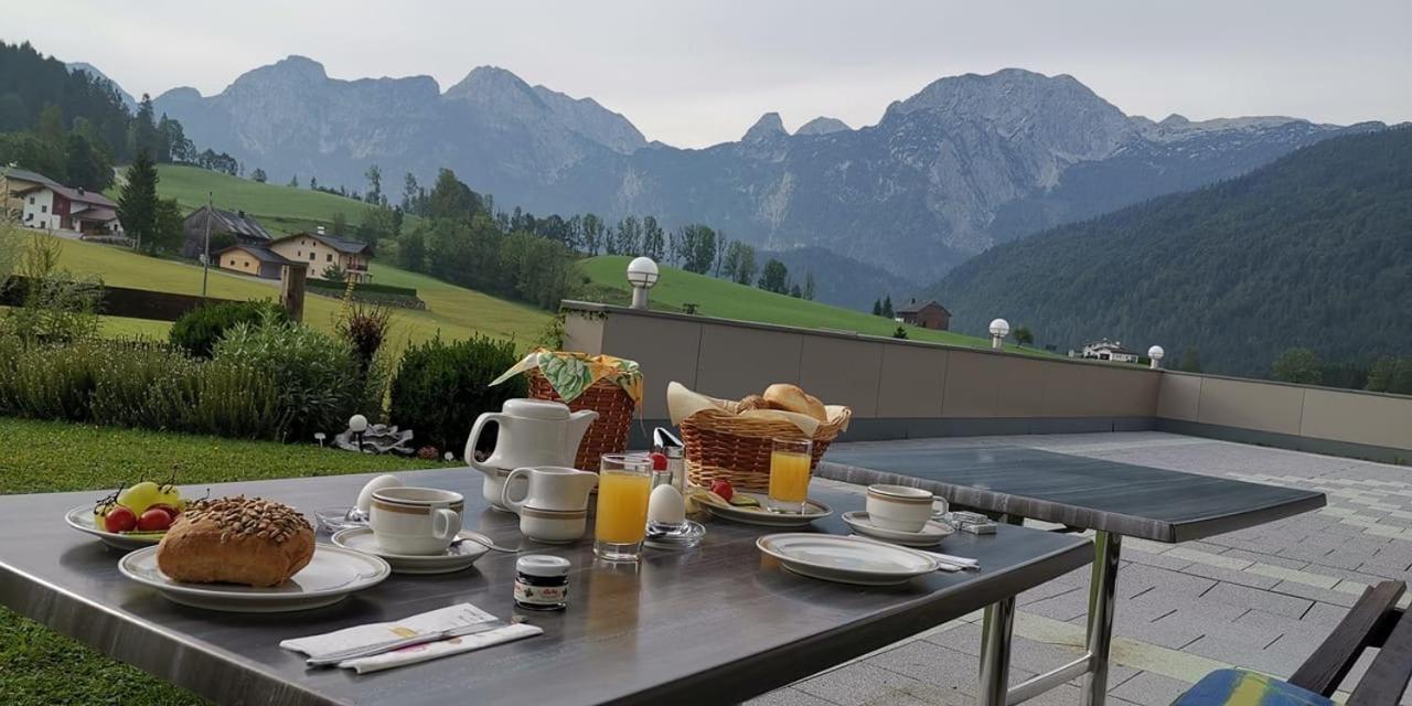 Отель Oberwotzlhof Pichl  Экстерьер фото
